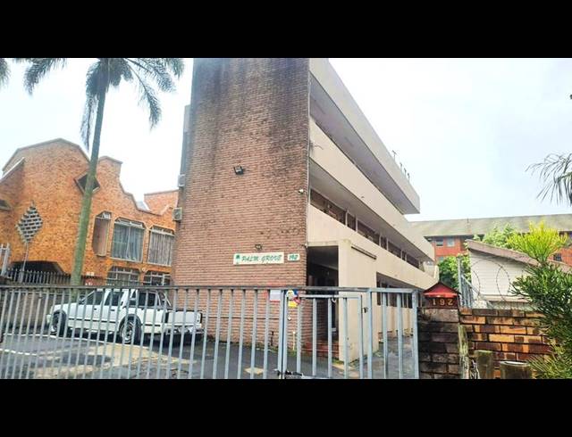 1 BEDROOM APARTMENT FOR SALE IN OVERPORT